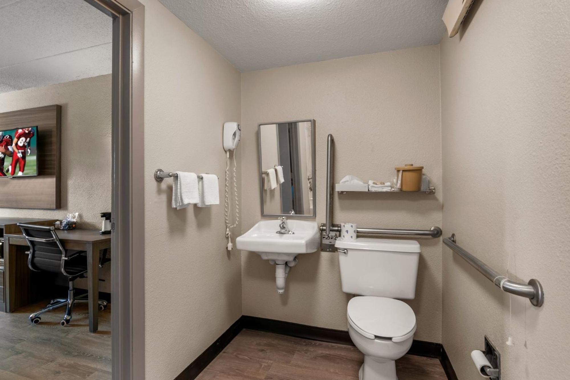 Red Roof Inn Enfield Luaran gambar
